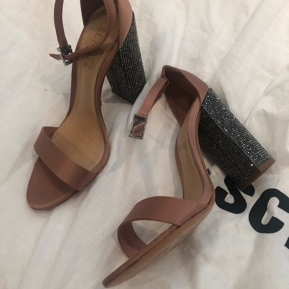 SCHUTZ women’s Hara Heeled Sandal size 36/6.